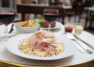 Photo n°12 de LES BAVARDS - Bouillonnerie de Toulon à Toulon (Brasserie)