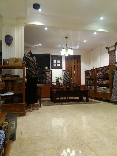 Photos of Margaria Batik 3