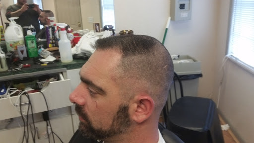precision cuts, barber shop of Land O Lakes - Thumbnail