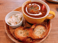 メイドカフェ コモレビフィーカ