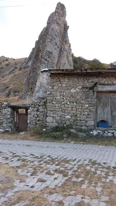 Tuzhisar Koyu Church