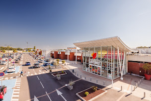 Photo n°4 de Centre commercial Les Portes de Taverny à Taverny (Pharmacie)