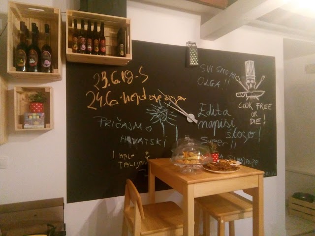 LoLe Wine And Tapas Bar