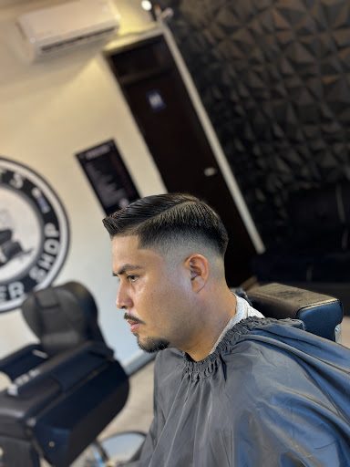 Barber shop cm cuts