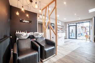 Photo n°6 de Alt Hair Ego à Brassac-les-Mines (Salon de coiffure)