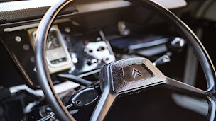 Photo n°13 de Bourgogne Chic • Location Citroën 2CV & Coffrets Cadeaux • Balade insolite en Bourgogne ! à Jouey (Agence de voyages)