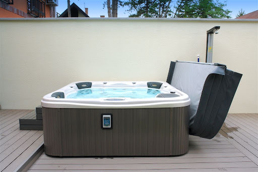 Arundel Pool and Spa