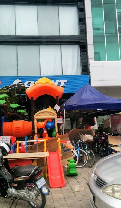 Photos of Cambodia Giant Bicycle Shop