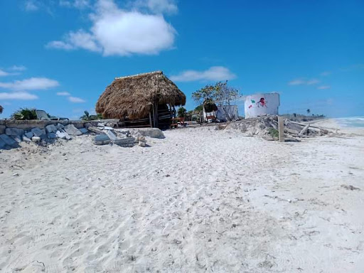 Playa Escondida el cuyo Yucatán