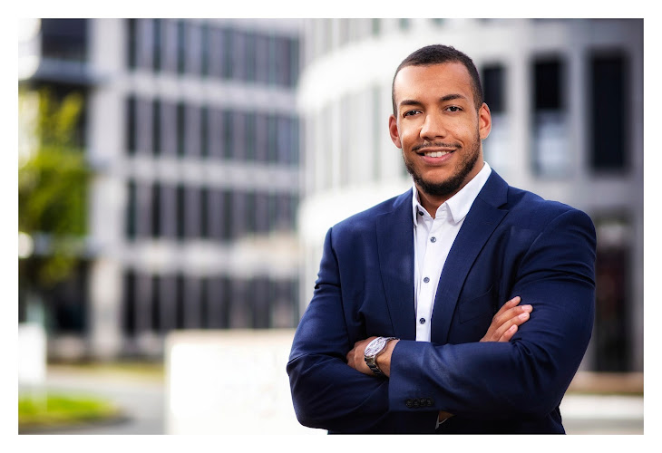 BildPunkt Bewerbungsfotos Bielefeld photo