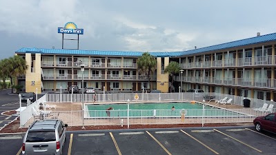 Photos of Days Inn Tampa/North Of Busch Gardens