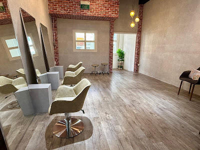 spiq hair base - Hair Salon in Central Region