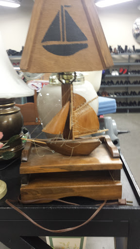 Goodwill Willowbrook - Visual