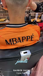 Photo n°10 de Barber Shop salon de coiffure coiffeur barbier homme enfant drancy à Drancy (Salon de coiffure)