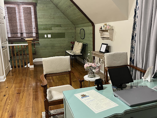Lacy Lynn Aesthetics & Massage
