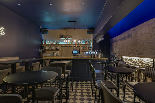 Café Court - Thumbnail