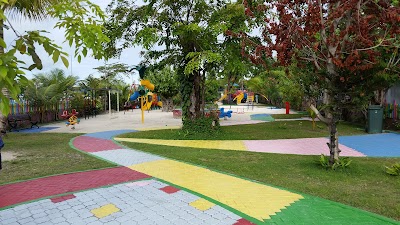 Photos of Raaveribe Maizaan Park