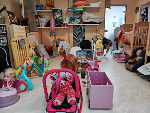 Photo n°15 de Phénix brocante / achat-vente / dépôt-vente - Pontivy / vide greniers permanent 56 Bretagne, à Pontivy (Magasin de meubles d'occasion)