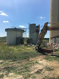 Photo n°11 de Bernard Cigrand Travaux Publics et Forestiers à Saint-Julien-en-Born (Service forestier)