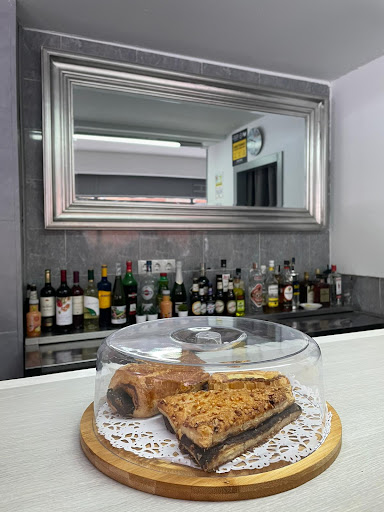 BAR BARAZAR - Visual