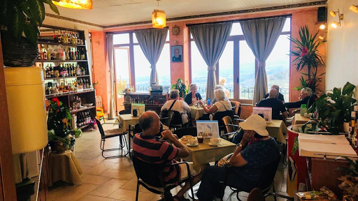 Snack-Bar "COSMOPOLITAN da Pippo"