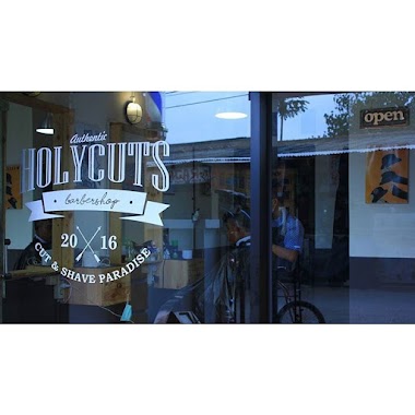 HOLYCUTS BARBERSHOP, Author: HOLYCUTS BARBERSHOP