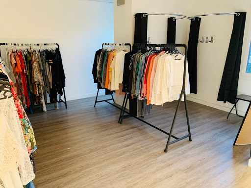 La boutique by Lau Gallery - France
