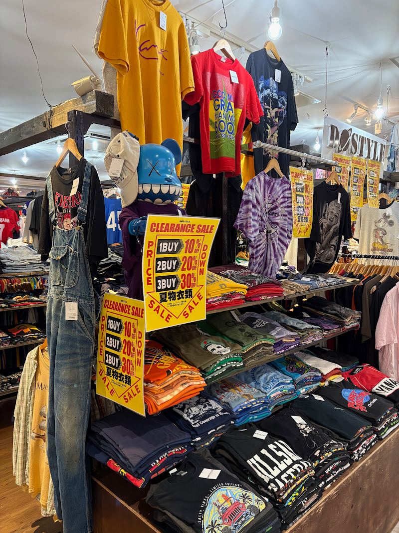 古着屋 DOSTYLE 横浜ワールドポーターズ店
