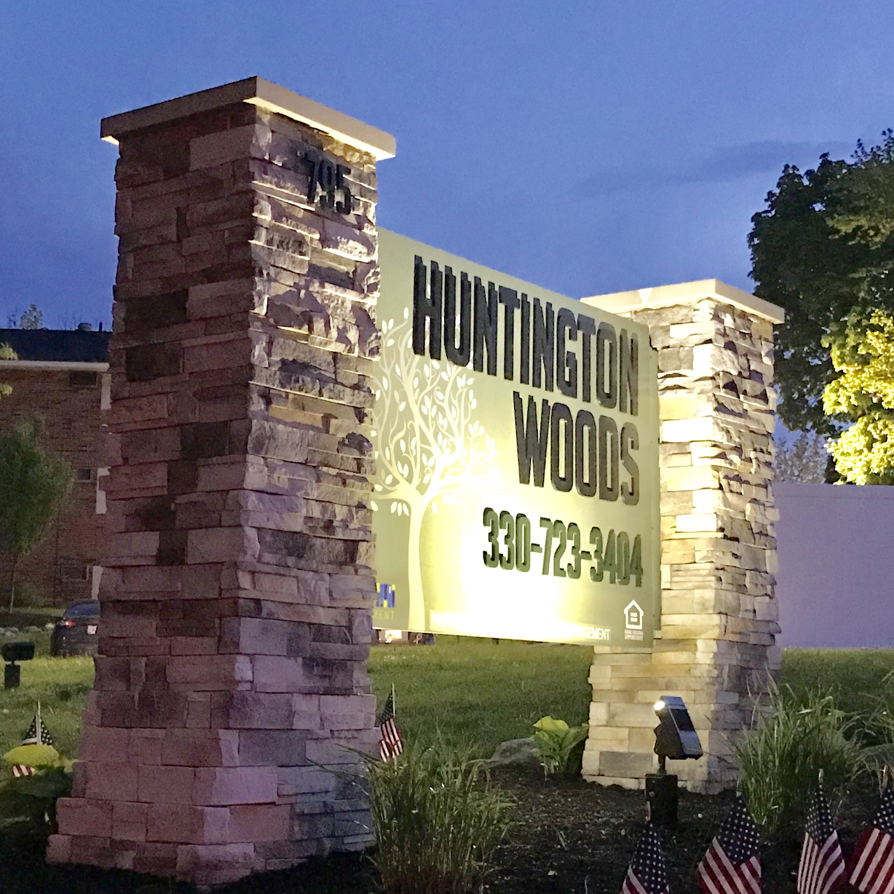 Huntington Woods Apartment Building in Medina