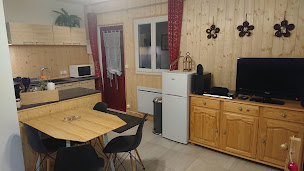 Photo n°15 de VILLA CHANTEBISE - GITE à Besse-et-Saint-Anastaise (Gîte)