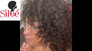 Photo n°21 de SILOE - Coiffure Afro, Perruques et Onglerie à Cannes (Magasin de perruques)
