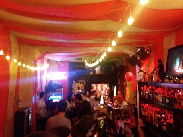 Twist & Shout Bar