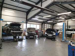 Photo n°3 de Davoust Automobiles à Le Neubourg (Garage automobile)