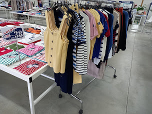 Photo n°2 de Magasin d'usine Royal Mer à La Regrippière (Magasin de vêtements)