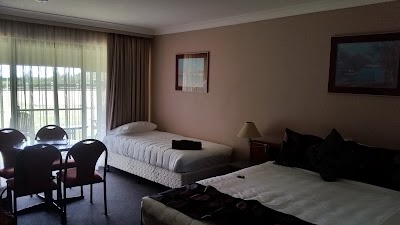Photos of Tea Gardens Country Club and Motel