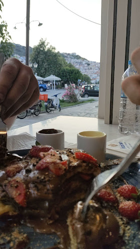 Decimo Coffee & Brunch - Καφετέρια