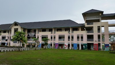 SMK Seksyen 4 Bandar Kinrara, Selangor (+60 3-8075 7273)