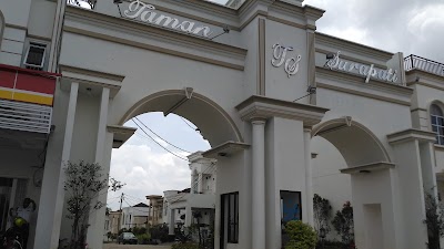 Photos of Taman Surapati