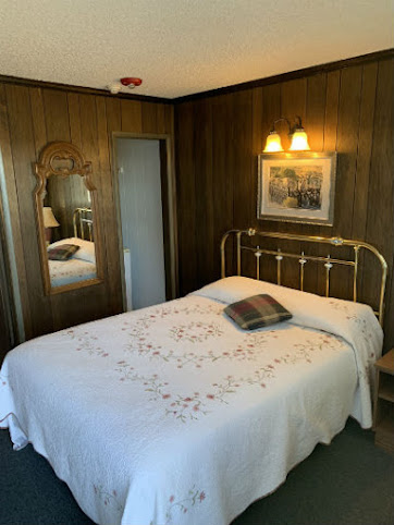 Sugarloaf Mountain Motel by null