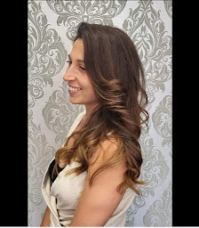 Photo n°3 de AGC Coiffure & esthétique à Donzère (Salon de coiffure)