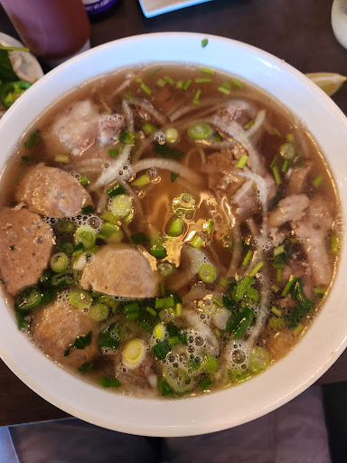 Pho You - Visual