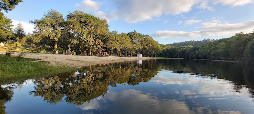Praia fluvial do río Liñares Logo