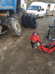 Photo n°7 de Docteur pneus et service à Guebwiller (Atelier de réparation de tracteurs)