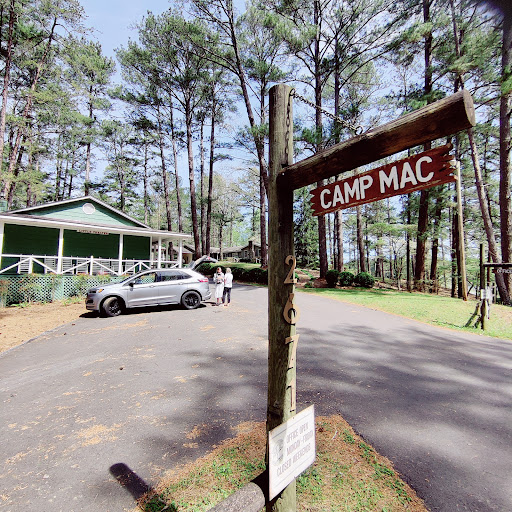 Camp Mac - Visual
