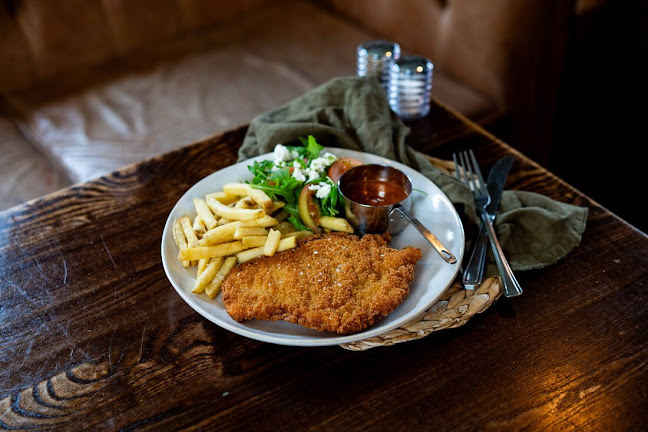 Reviews of Royal Oak in Woking - Pub