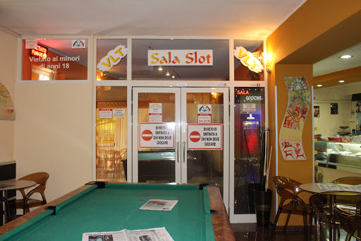 Casinò Cafè - sala giochi con slot machine e vlt videolottery - Thumbnail