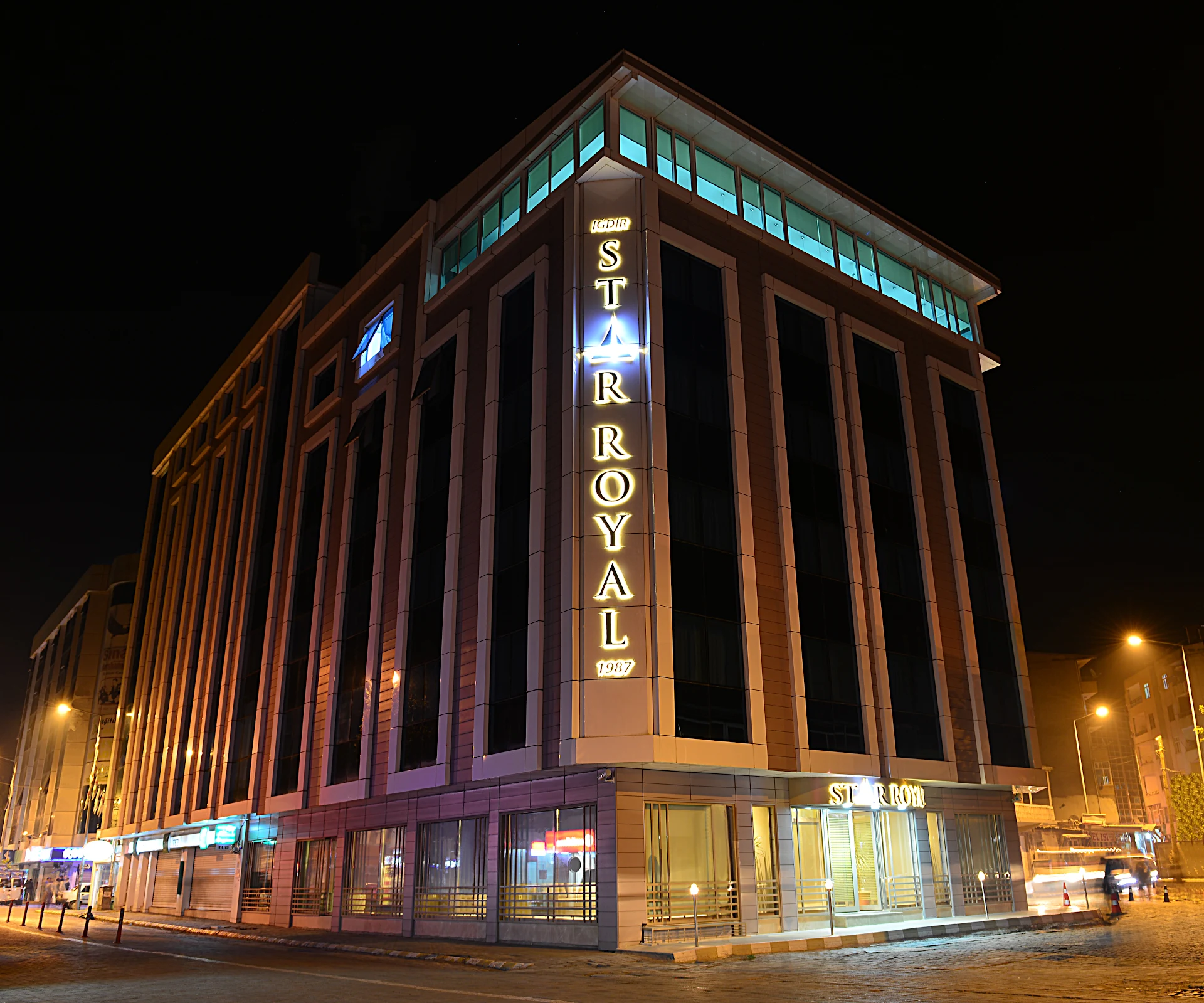 HOTEL STAR ROYAL