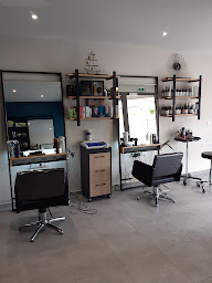 Photo n°2 de Sophie Coiffure O DEUX HAIR à Saint-Santin-de-Maurs (Salon de coiffure)