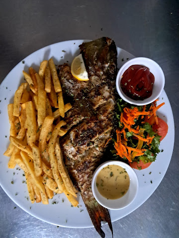 The Vibe @ Uncle Ernie's by null