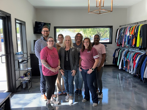 Vivid Customs (Kansas City Custom T-Shirts, Embroidery Shop)